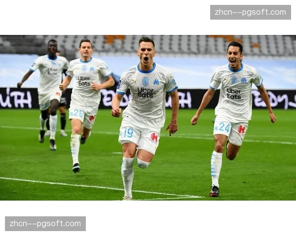 马赛3-3绝平洛里昂,补时阶段连入两球戏剧性抢回一分